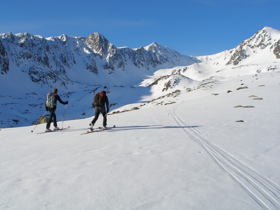 #1 Les Valletes et son cirque : Grand beau aujourd Les Valletes et son cirque : Grand beau aujourd'hui