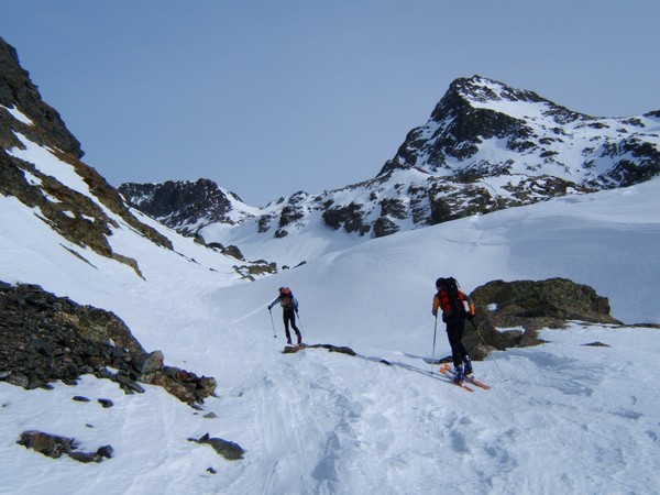 #2 Lac du Doménon : Première montée: direction col de Freydanne, les cuisses s Lac du Doménon : Première montée: direction col de Freydanne, les cuisses s'échauffent.