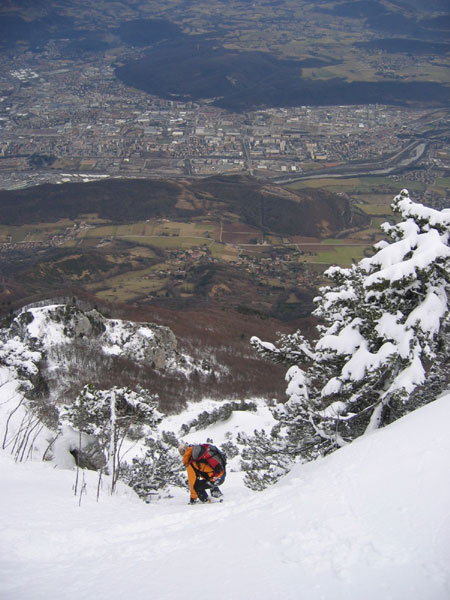 #4 Ski avec vue : Sympa l Ski avec vue : Sympa l'ambiance de la descente avec la vue sur Grenoble (Photo Jip)