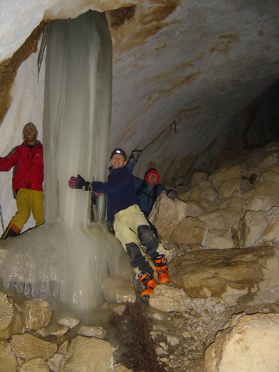 #2 Scialet de la combe de fer : Rando spéléo, avec la visite d Scialet de la combe de fer : Rando spéléo, avec la visite d'une partie de la grotte