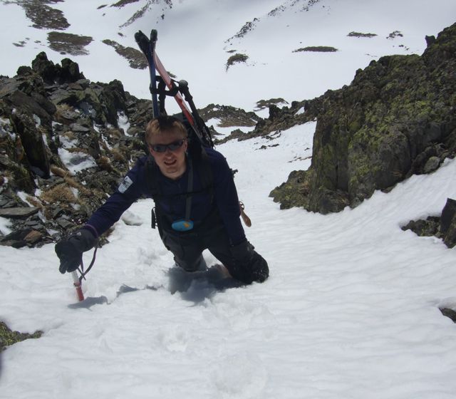 #4 Face est, sortie : Dans le couloir Y branche droite. Face est, sortie : Dans le couloir Y branche droite.