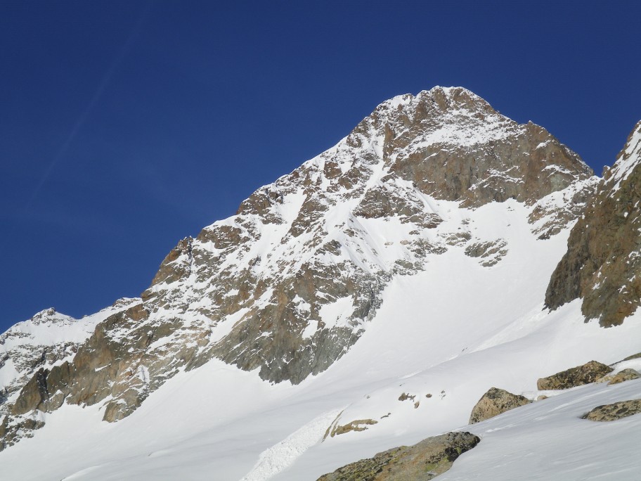 #2 Roche de la Muzelle : La face se dévoile... bigre, moins de neige que sur le topo ! Roche de la Muzelle : La face se dévoile... bigre, moins de neige que sur le topo !