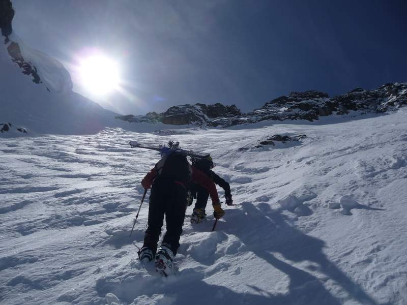 Aig. du Belvédère : Dans le bas du couloir