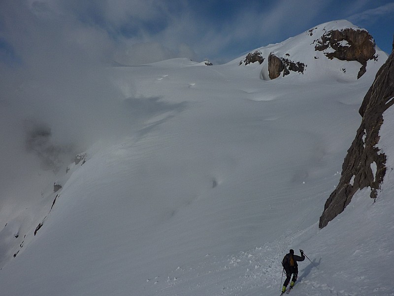 #62 Sous le Dôme : Descente sur le glacier des Diablerets, on y croit encore Sous le Dôme : Descente sur le glacier des Diablerets, on y croit encore