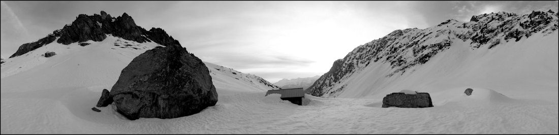 #1 Chalet de la Vallette : Nuage d Chalet de la Vallette : Nuage d'altitude = pas de couleurs pour le lever de soleil. Dommage.