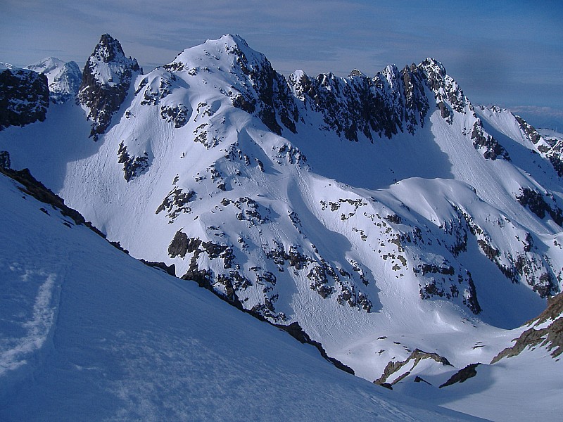 #1 Jasse Balard : les aiguilles de Jasse Balard et le col de la Passure (à gauche) Jasse Balard : les aiguilles de Jasse Balard et le col de la Passure (à gauche)