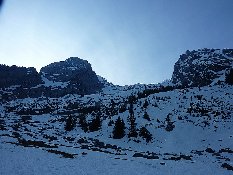 #1 Tête Pelouse : Combe du Grand Crêt au petit matin Tête Pelouse : Combe du Grand Crêt au petit matin