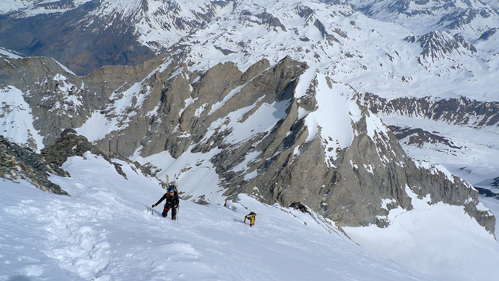 #4 Petite face Nord Grande Casse : La montée passe bien à droite de la face Petite face Nord Grande Casse : La montée passe bien à droite de la face