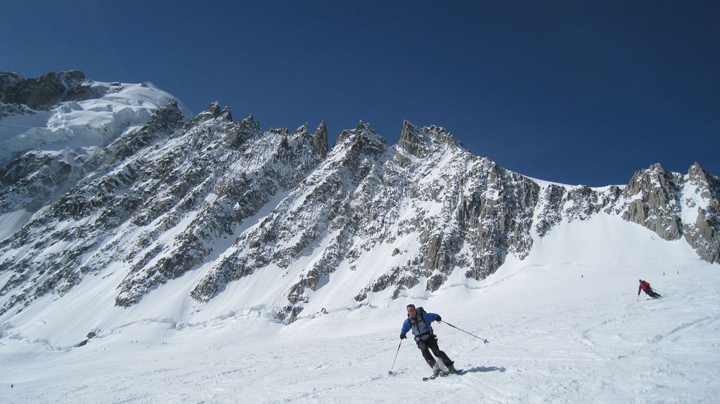 #1 aiguille Verte : descente panoramique sous l aiguille Verte : descente panoramique sous l'Aiguille Verte