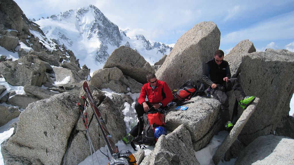 #23 Casse croute : col sup. du Tour : bien assis sur du bon granit chamoniard ! Casse croute : col sup. du Tour : bien assis sur du bon granit chamoniard !