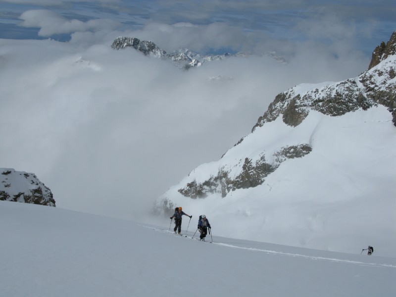 #6 Skier en plein ciel : Les Bans sortent de la brume Skier en plein ciel : Les Bans sortent de la brume