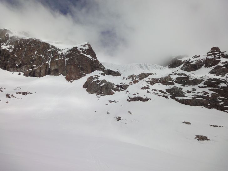 #12 Ailefroide 3 : Vue d Ailefroide 3 : Vue d'ensemble du passage d'accès au glacier