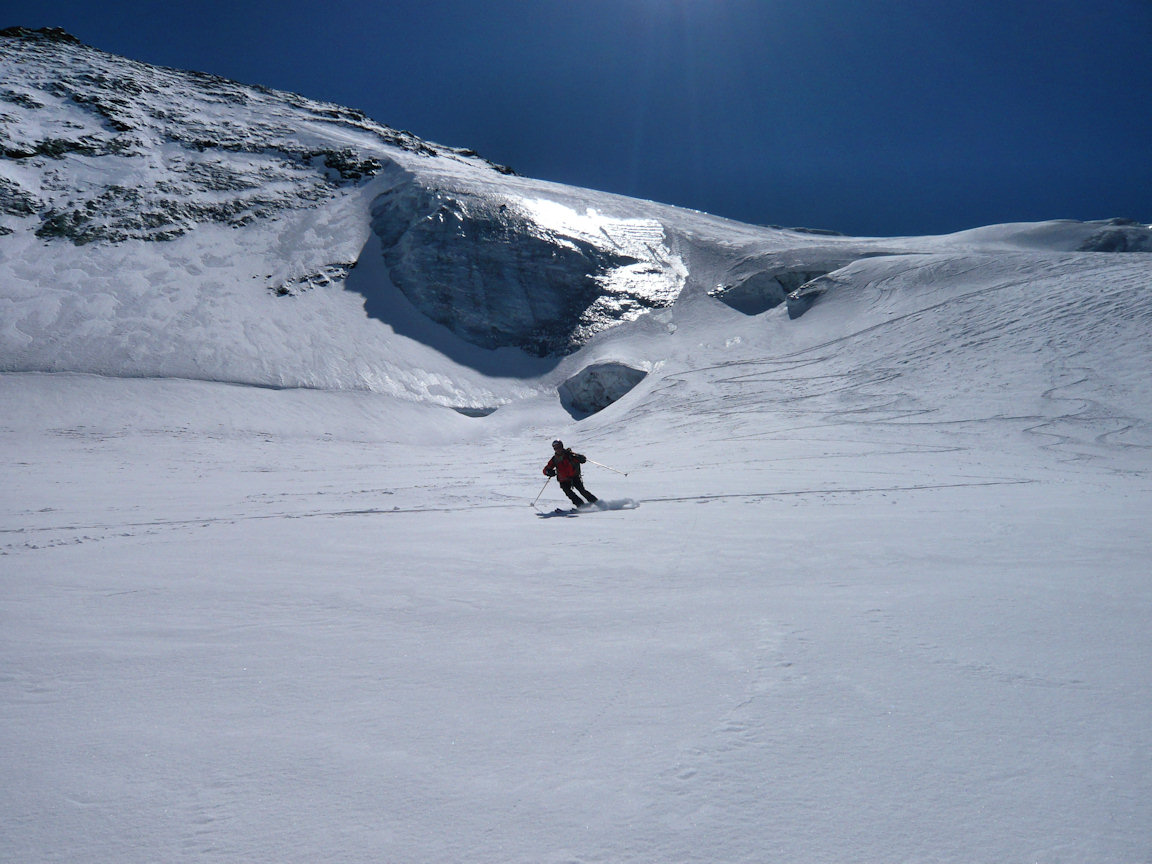 #18 Que du Bonheur. : Quel plaisir d Que du Bonheur. : Quel plaisir d'évoluer dans un tel panorama, avec une aussi bonne neige.
