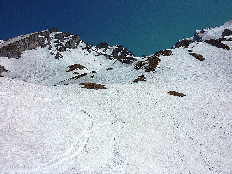 #8 Trou du Moucheron : Neige revenue sur fond dur: ski agréable dans Gd Crêt Trou du Moucheron : Neige revenue sur fond dur: ski agréable dans Gd Crêt