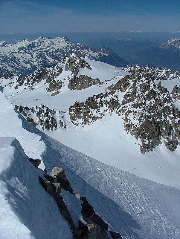 #13 vers la vallée du Rhône : du Ruan à la Grande Fourche en passant par l vers la vallée du Rhône : du Ruan à la Grande Fourche en passant par l'Aiguille du Tour ...
et départ du couloir Barbey !
