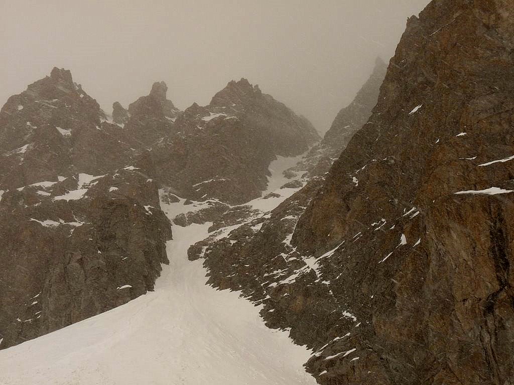 #4 Vue sur le couloir : depuis le pied Vue sur le couloir : depuis le pied