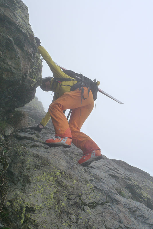 #4 Escalade : Le Chech a oublié les chaussons Escalade : Le Chech a oublié les chaussons
