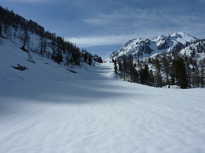 #2 départ télésiège Valette : 9h30, on decolle. Neige durcie par le regel à 1850 m départ télésiège Valette : 9h30, on decolle. Neige durcie par le regel à 1850 m