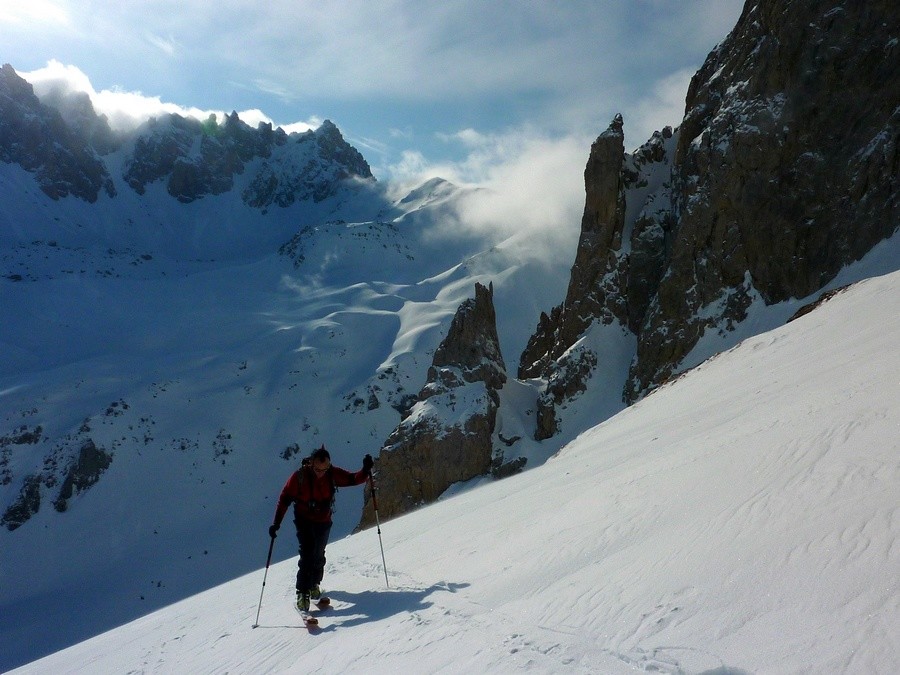 Grand Galibier : Pïerre devant le Pic de la Moulinière