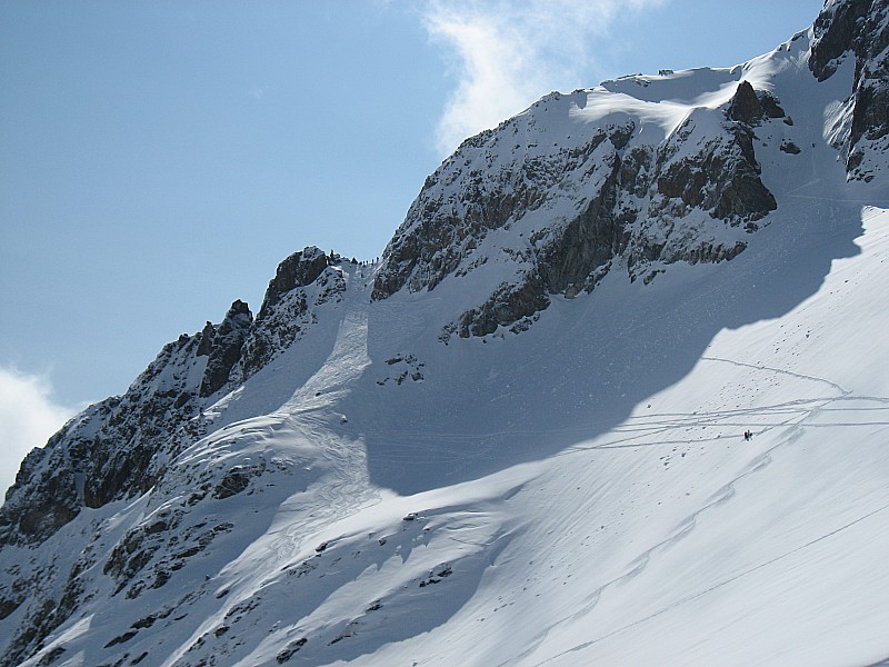 #9 Brèche du chien 1h plus tard : C Brèche du chien 1h plus tard : C'est l'embouteillage maintenant ! Bientôt faudra penser au télébadge ;)