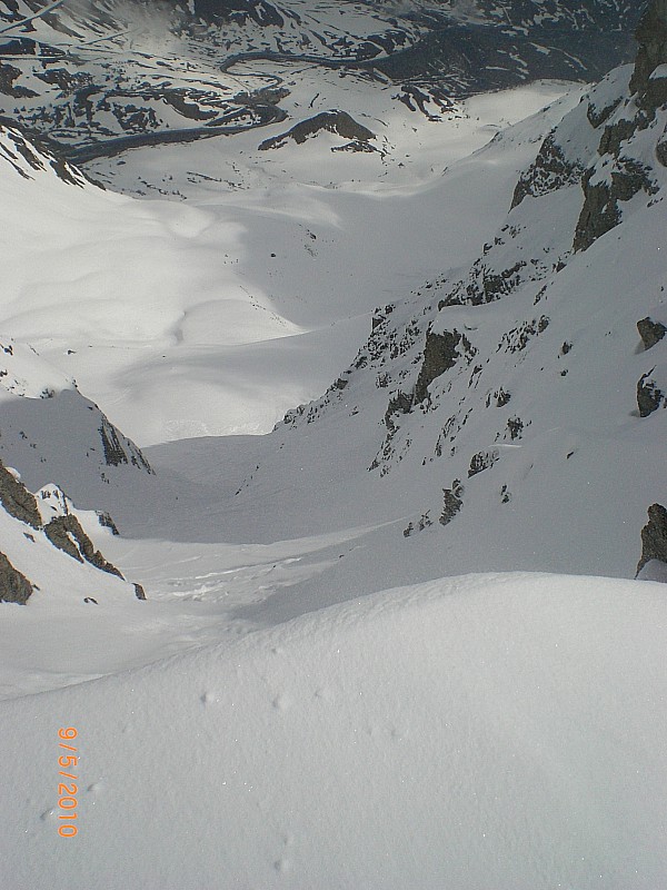 #10 roc noir : le couloir est en bonnes conditions. roc noir : le couloir est en bonnes conditions.