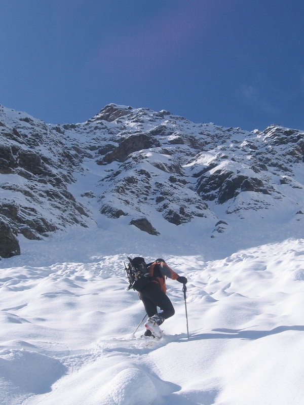 #3 Pointe de Chaborgne : l Pointe de Chaborgne : l'entrée du couloir, on va bientot mettre les skis sur le dos et chausser les crampons