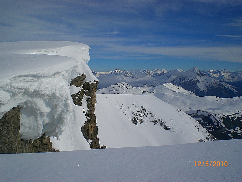 #2 Charvie : Pas mal de neige sur les crêtes Charvie : Pas mal de neige sur les crêtes