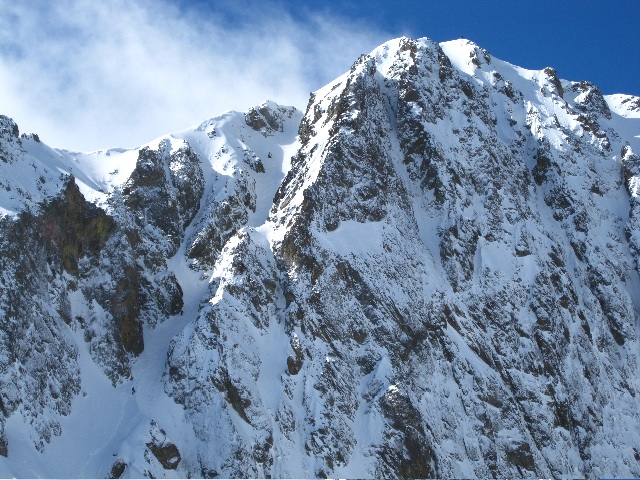 #3 Face N Neiglier : Et son beau couloir sur la gauche (photo Francine) Face N Neiglier : Et son beau couloir sur la gauche (photo Francine)
