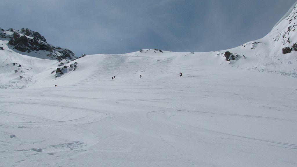 #4 Descente : Belles traces dans le vallon nord, neige très agréable Descente : Belles traces dans le vallon nord, neige très agréable