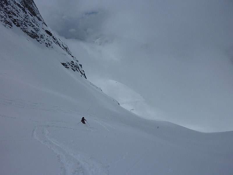 #4 Descente du col : dans une neige excellente Descente du col : dans une neige excellente