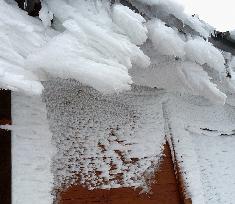 #7 Givre : De belles formation sur les infrastructures de Chamrousse. Givre : De belles formation sur les infrastructures de Chamrousse.