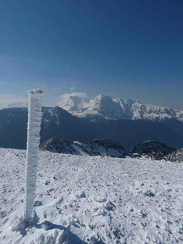 #2 Le Taillefer : bien enneigé. Le Taillefer : bien enneigé.