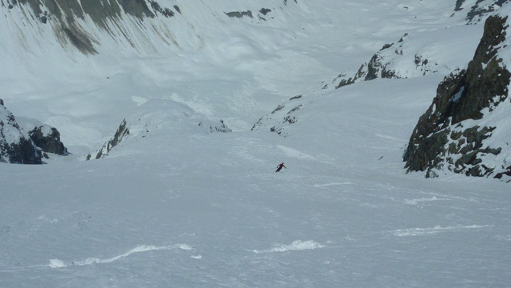 #13 couloir N de Roche Faurio : il y a encore 500m jusqu couloir N de Roche Faurio : il y a encore 500m jusqu'au glacier de la Plate des Agneaux