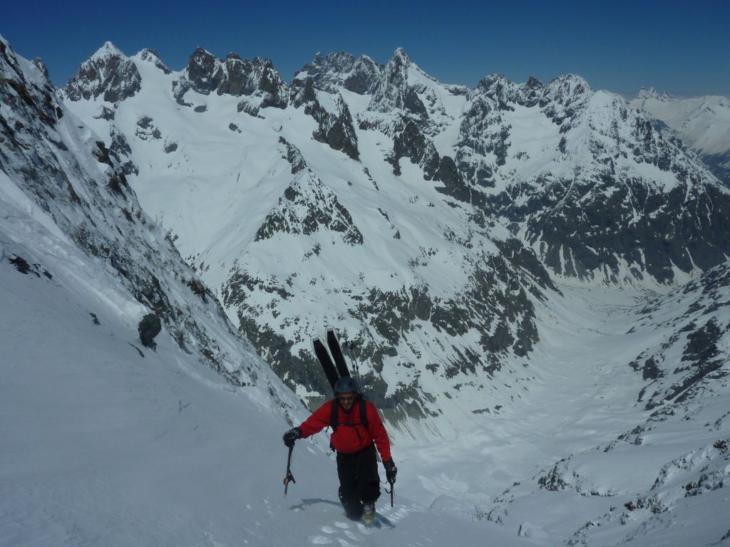 #5 col N de Roche Faurio : Shama en termine devant la Meije et la Grande Ruine col N de Roche Faurio : Shama en termine devant la Meije et la Grande Ruine