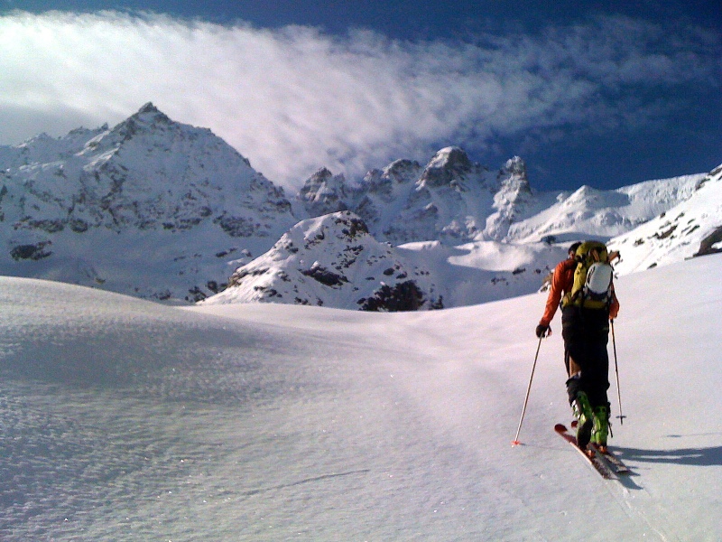 #2 Roccia Viva : Approche, face en vue Roccia Viva : Approche, face en vue