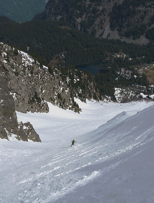 #9 Oliv en action : avec vue plongeante sur le lac. Oliv en action : avec vue plongeante sur le lac.