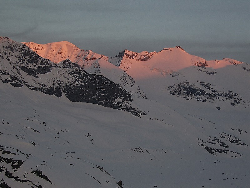 du refuge des évettes : coucher de soleil sur l'objectif de demain