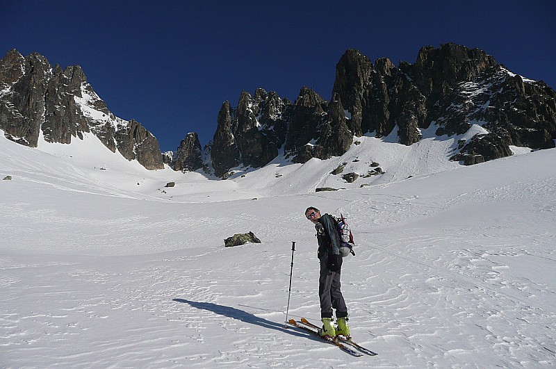 #2 Col de la Combe : le coup de sabre est à droite mais pas encore visisble Col de la Combe : le coup de sabre est à droite mais pas encore visisble