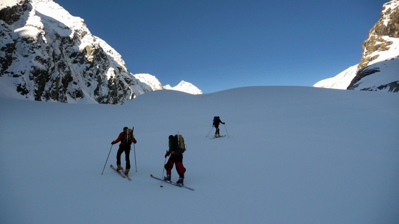 #2 Les Sherpas : Une des nombreuses bosses avant le pt 2700 Les Sherpas : Une des nombreuses bosses avant le pt 2700