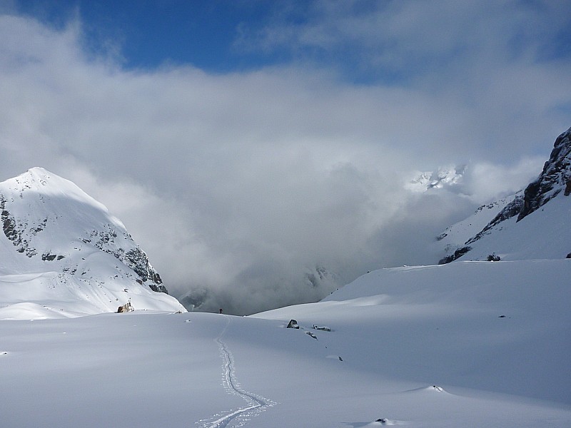 Glacier de Bonnepierre : Mathieu qui botte au loin...