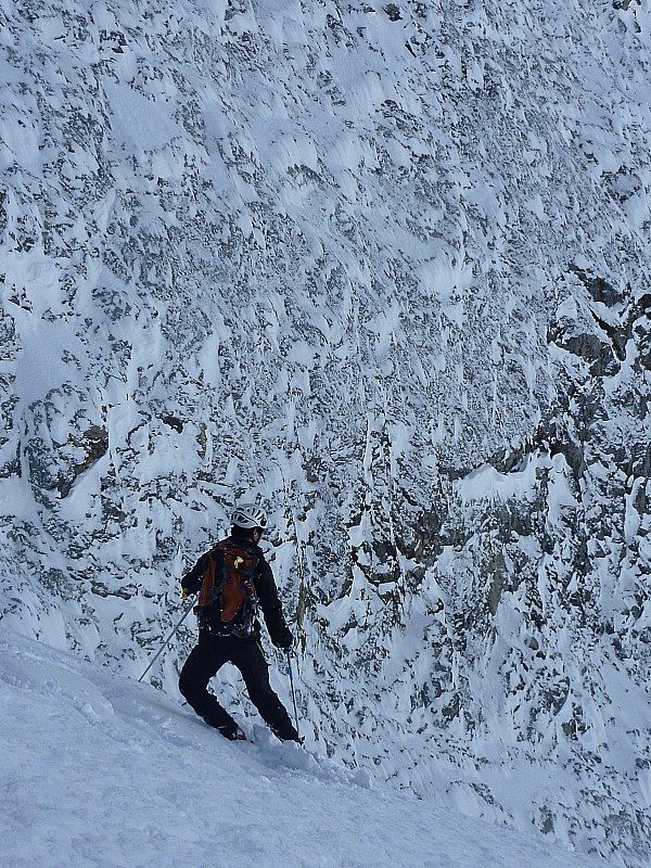 #18 Retour au couloir d Retour au couloir d'accès : Thomas jauge l'étroiture...