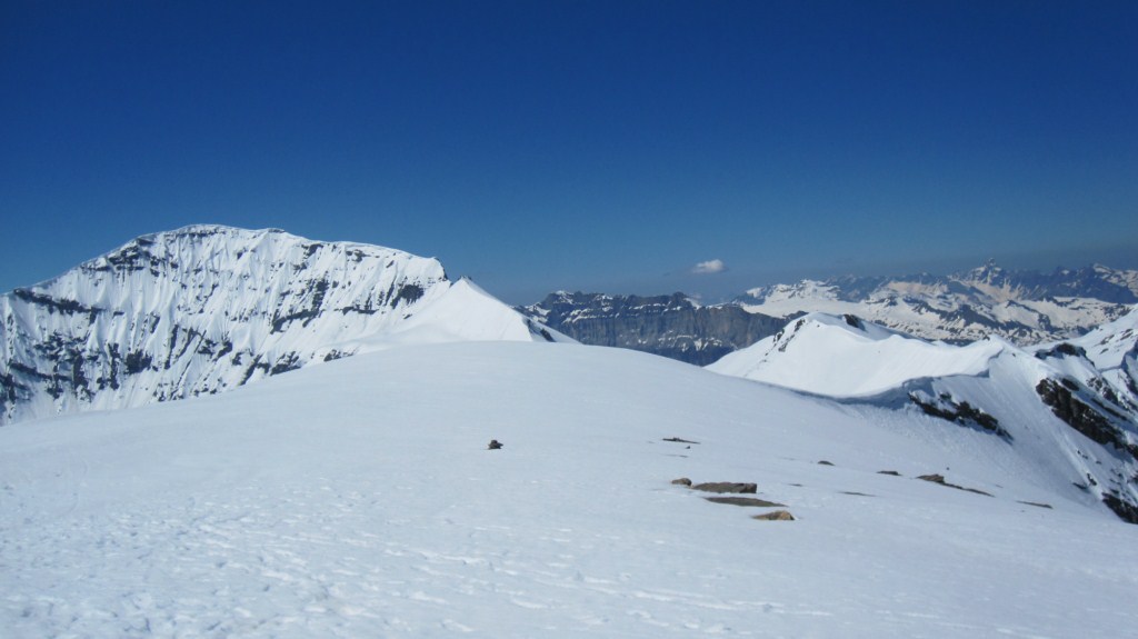 #9 Depuis le sommet : Le Buet et au loin les Fiz Depuis le sommet : Le Buet et au loin les Fiz