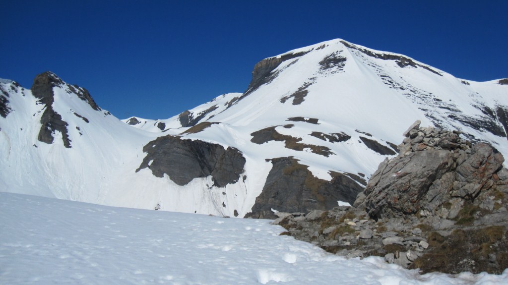 #5 Vue du sommet : Avant de plonger en traversée en direction du col du vieux Vue du sommet : Avant de plonger en traversée en direction du col du vieux
