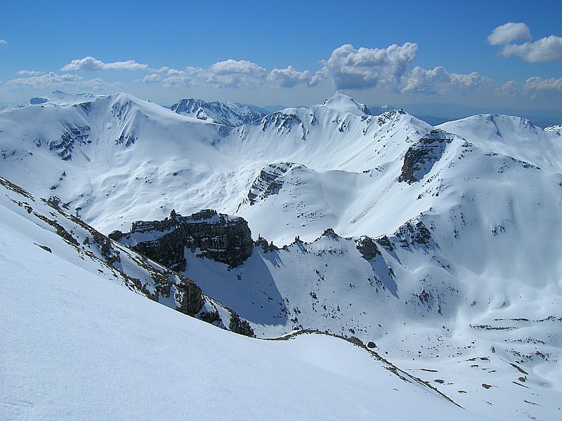 #7 Vallon de Gorgias et ... : Le haut du vallon de Gorgias au premier plan; Vallon de Gorgias et ... : Le haut du vallon de Gorgias au premier plan;