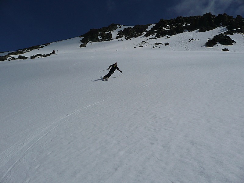 #11 ski grand large : y a de la place pour tourner large. ski grand large : y a de la place pour tourner large.