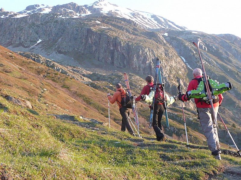 #2 ça monte : Nous avons pris l ça monte : Nous avons pris l'option baskets pour les 400 m de déniv