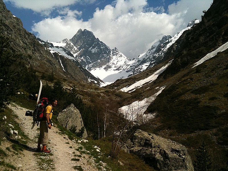 #1 Olan1 : Montee au refuge. Tenue estivale conseillee. Olan1 : Montee au refuge. Tenue estivale conseillee.