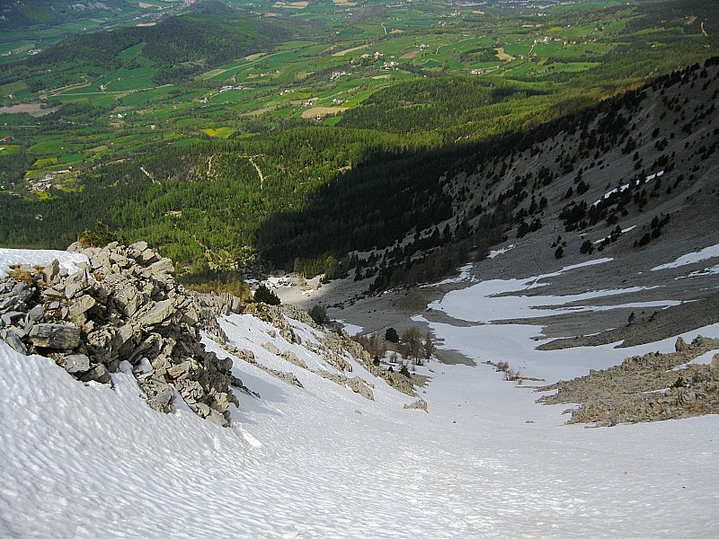 #9 Couloir : encore enneigé, moquette 3* Couloir : encore enneigé, moquette 3*