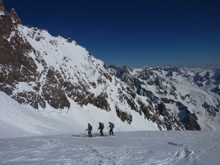 #22 Pelvoux : L Pelvoux : L'entrée de la partie délicate du glacier des Violettes.