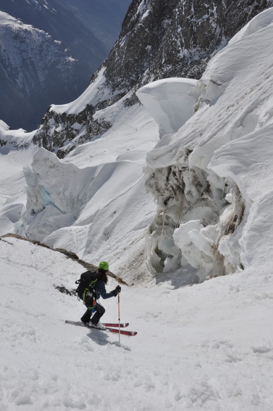 #17 Etroiture exposée : Le goulet, "la tête dans les séracs" Etroiture exposée : Le goulet, "la tête dans les séracs"